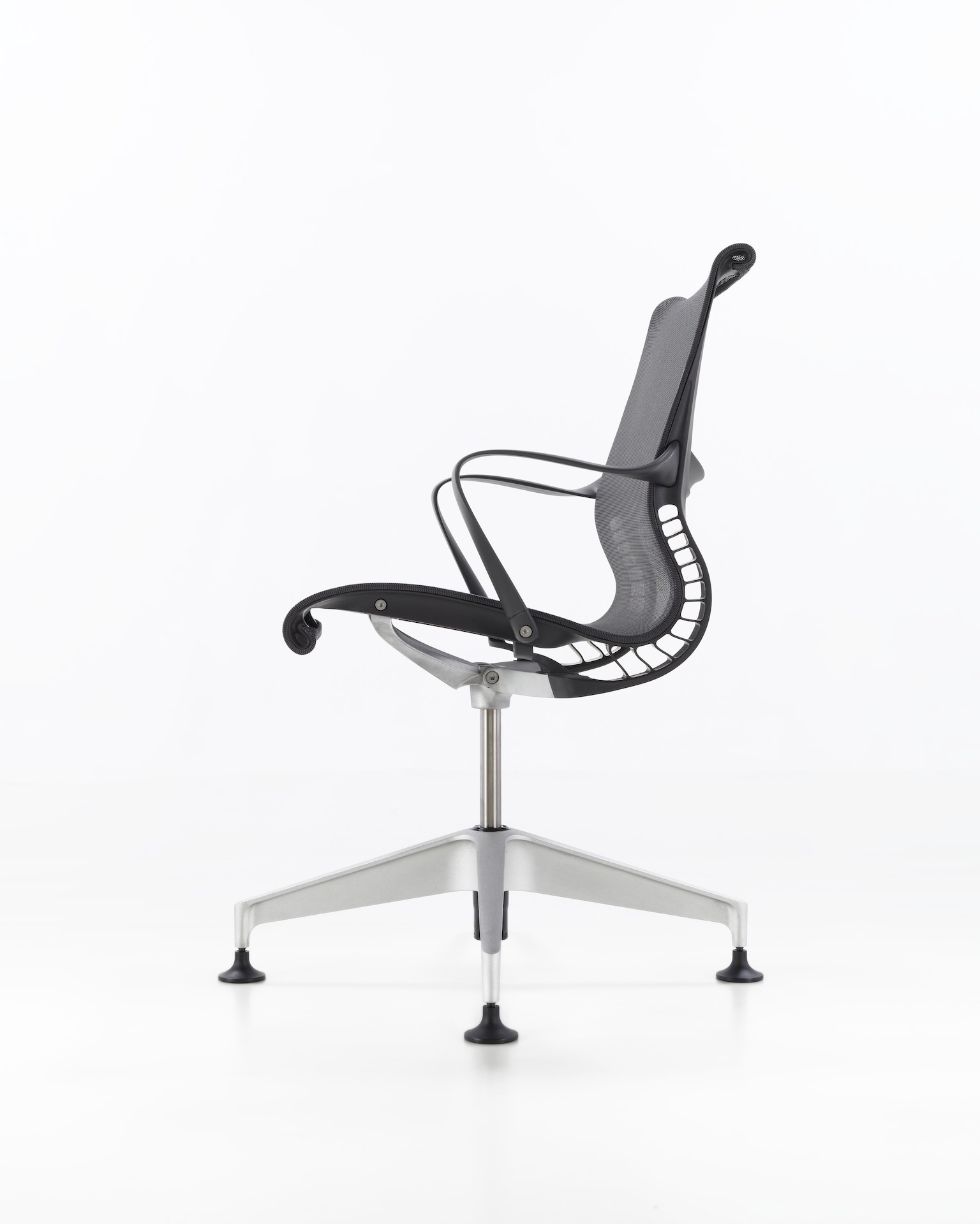 Setu Multipurpose Chair, Lyris 2, 4-Star Base with Arms - Herman Miller