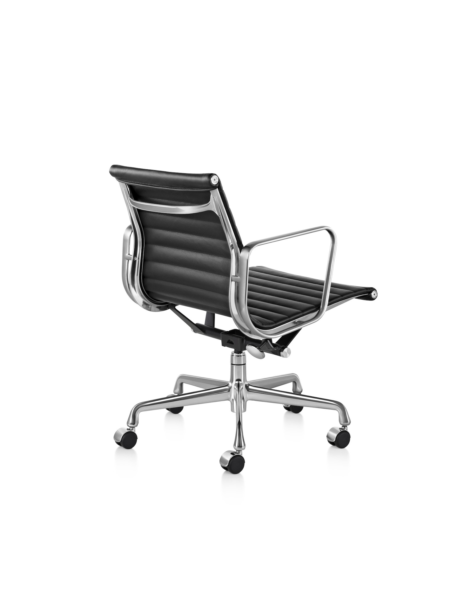 Eames Aluminum Group Management Chair - Herman Miller