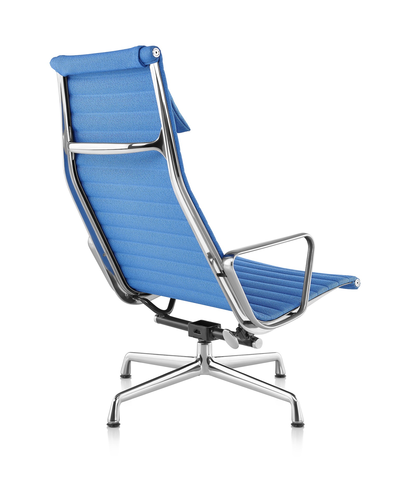 Eames Aluminum Group Lounge Chair