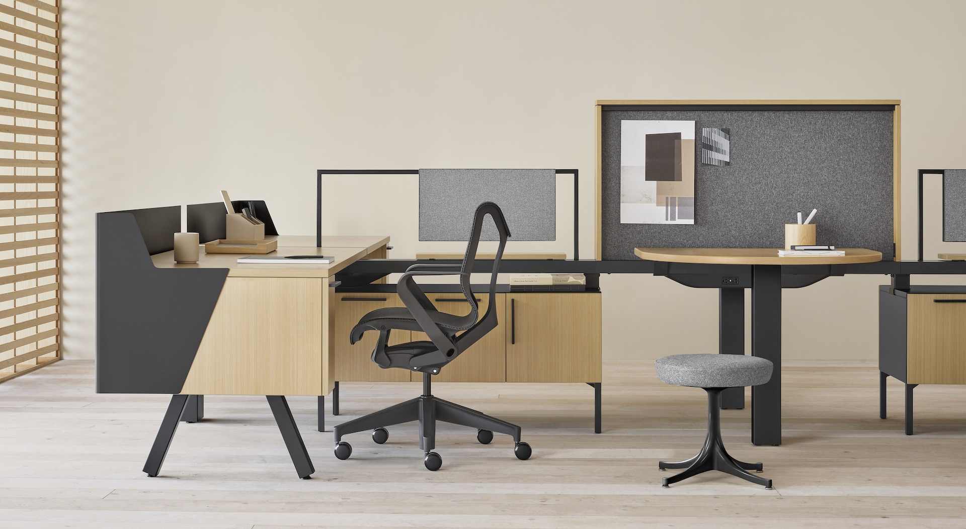 Canvas Vista Images - Workstations - Herman Miller