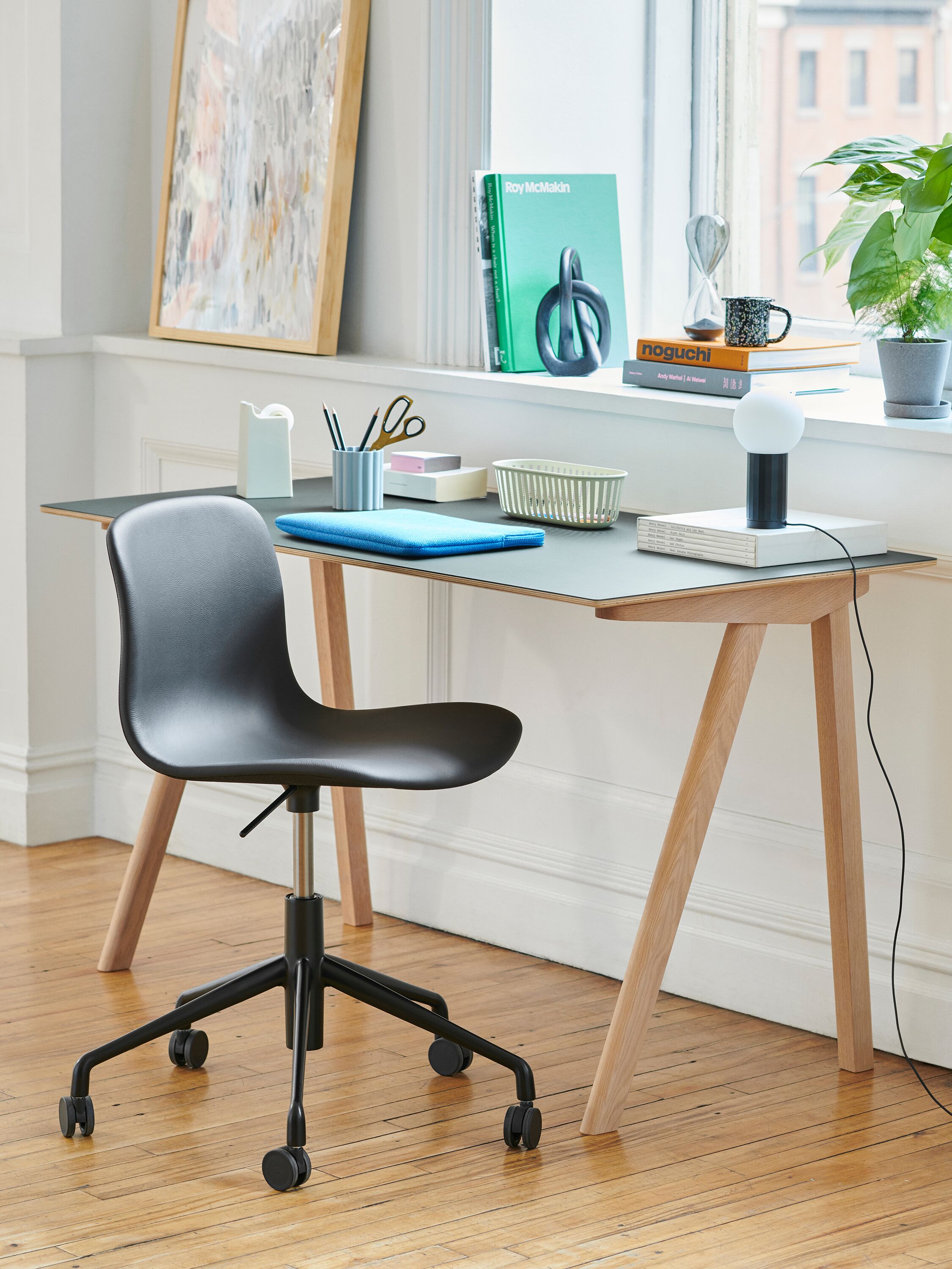 Copenhague Desk - 3D Product Models - Herman Miller