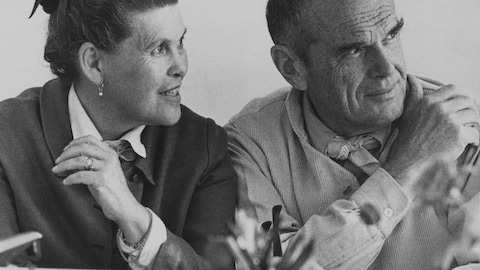 Designers de produtos Ray e Charles Eames