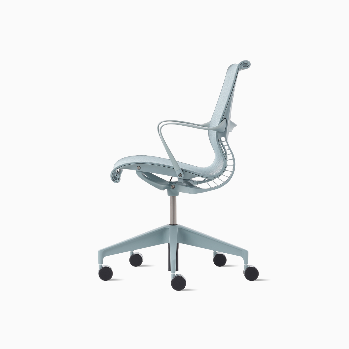 A side-angle view of a Setu Chair with fixed arms in light blue.